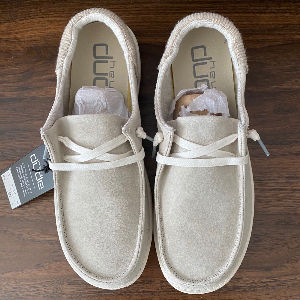 Hey Dude wendy suede